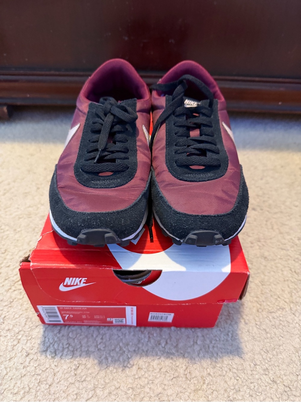 Women’s Nike DBreak size 7.5 Dark Beet/Fossil Stone